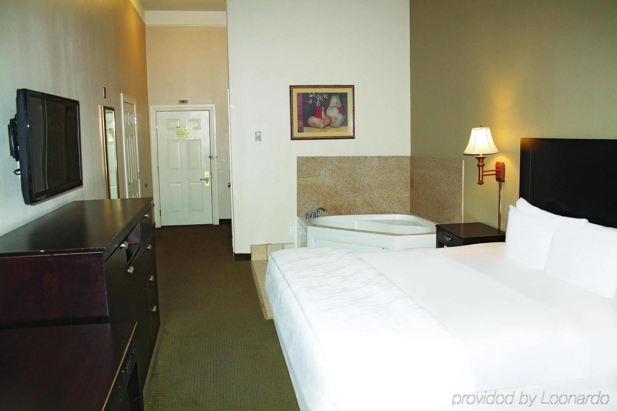 La Quinta By Wyndham Alamo-Mcallen East Экстерьер фото